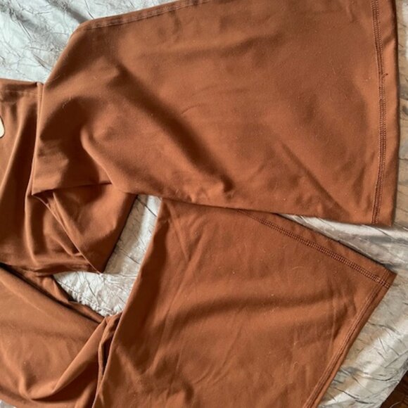Yelete Active Brown Flared Leggings Size L NWT - Picture 9 of 10